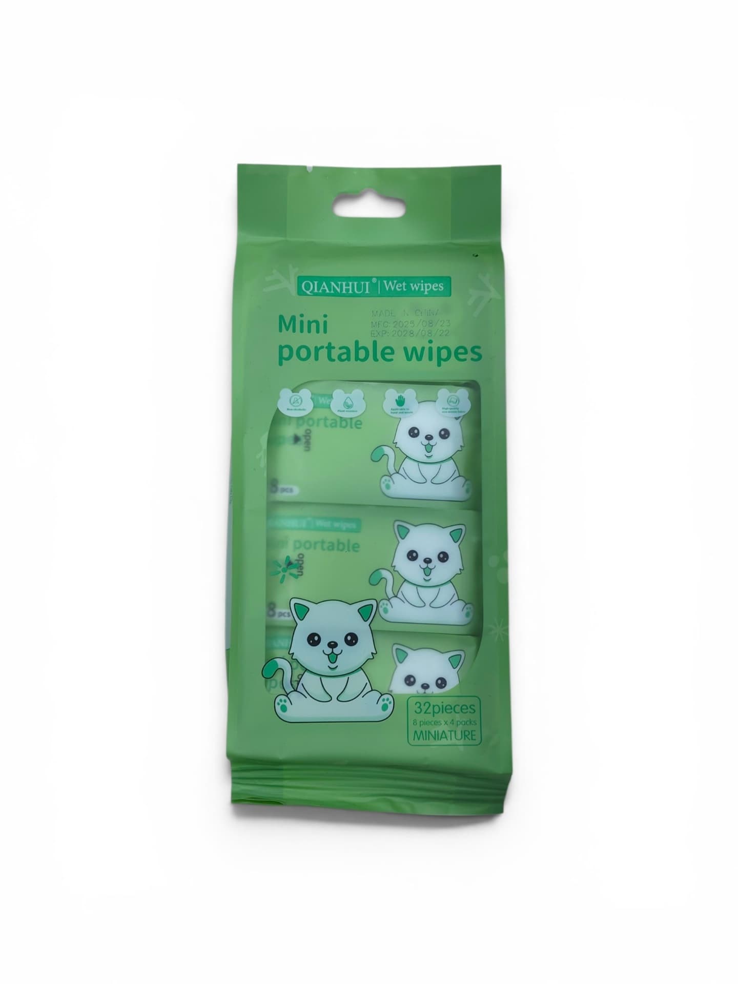 The Pocket-Paw Portable Wipes